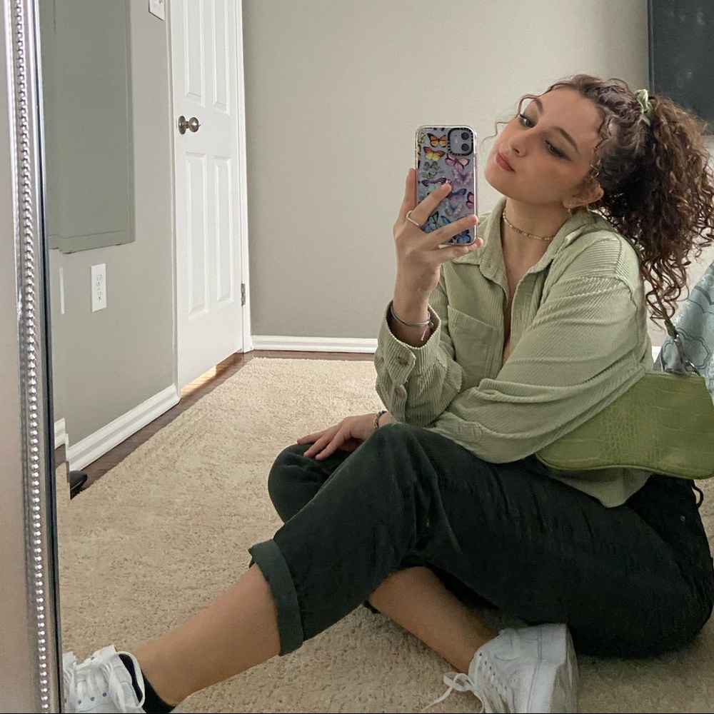 Meet your Posher, Edita